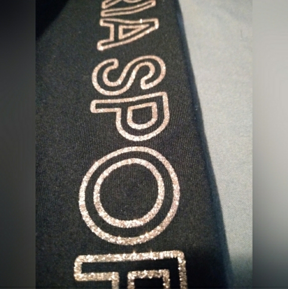 Victorias Secret Black Legging Capris - Picture 2 of 5